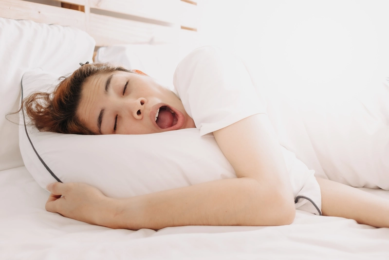 鼻中膈彎曲影響睡眠、打呼？醫師詳解呼吸不順、外觀影響到改善生活品質